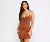 Robe courte à nouer sur le devant Dreamy In Florals